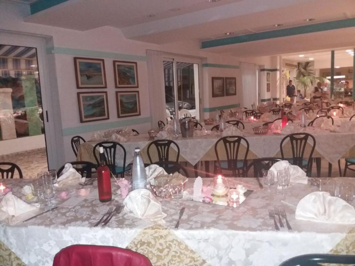 Hotel La Carruba Cetraro Exterior photo