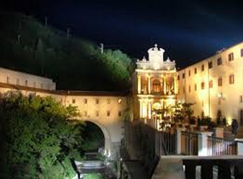 Hotel La Carruba Cetraro Exterior photo