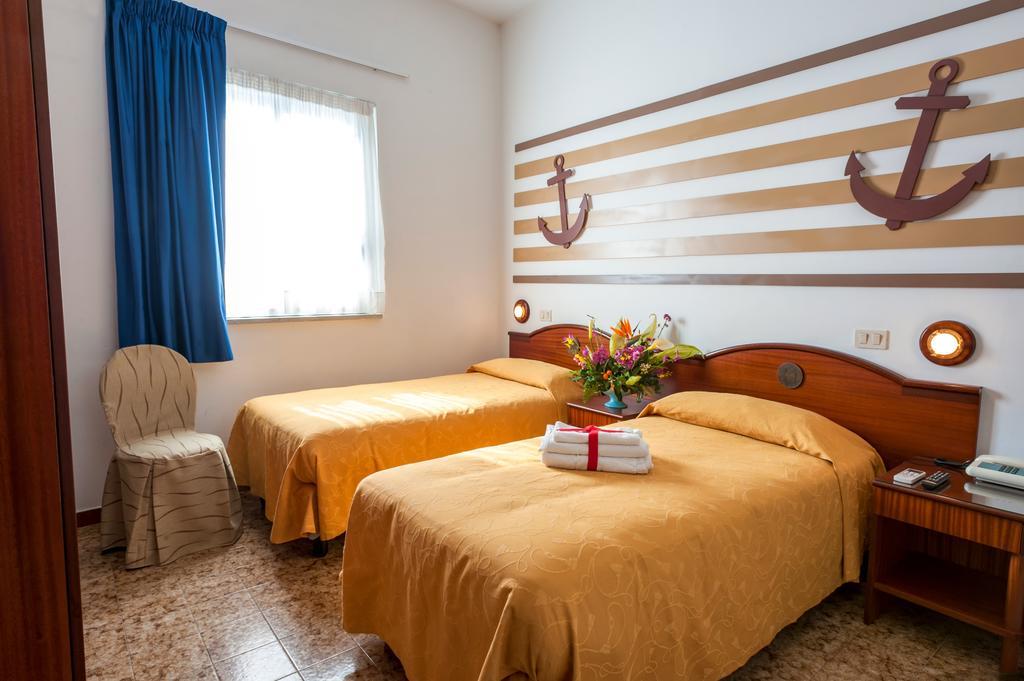 Hotel La Carruba Cetraro Exterior photo