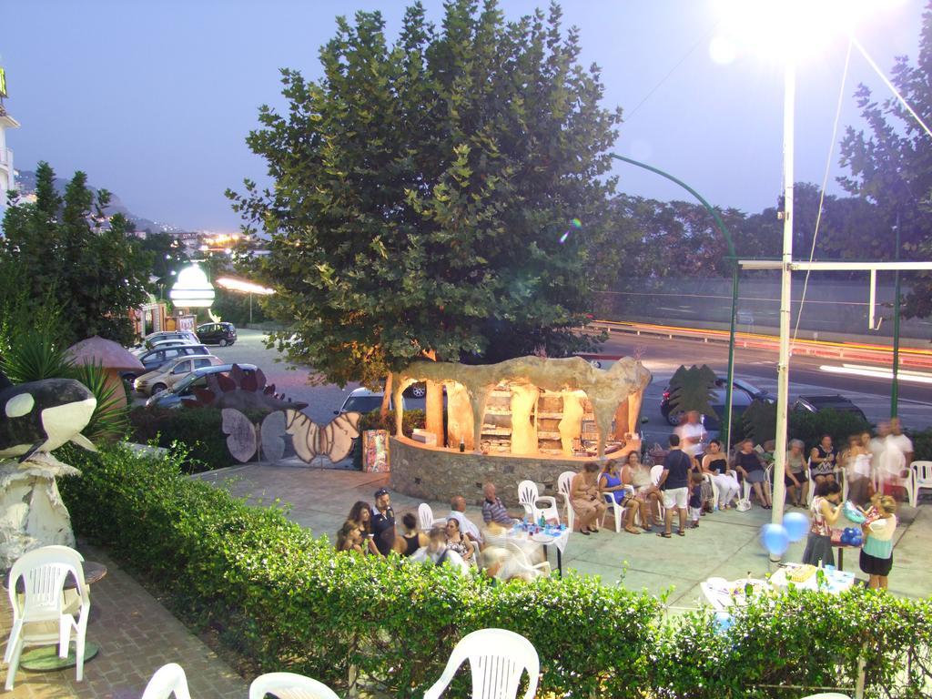 Hotel La Carruba Cetraro Exterior photo